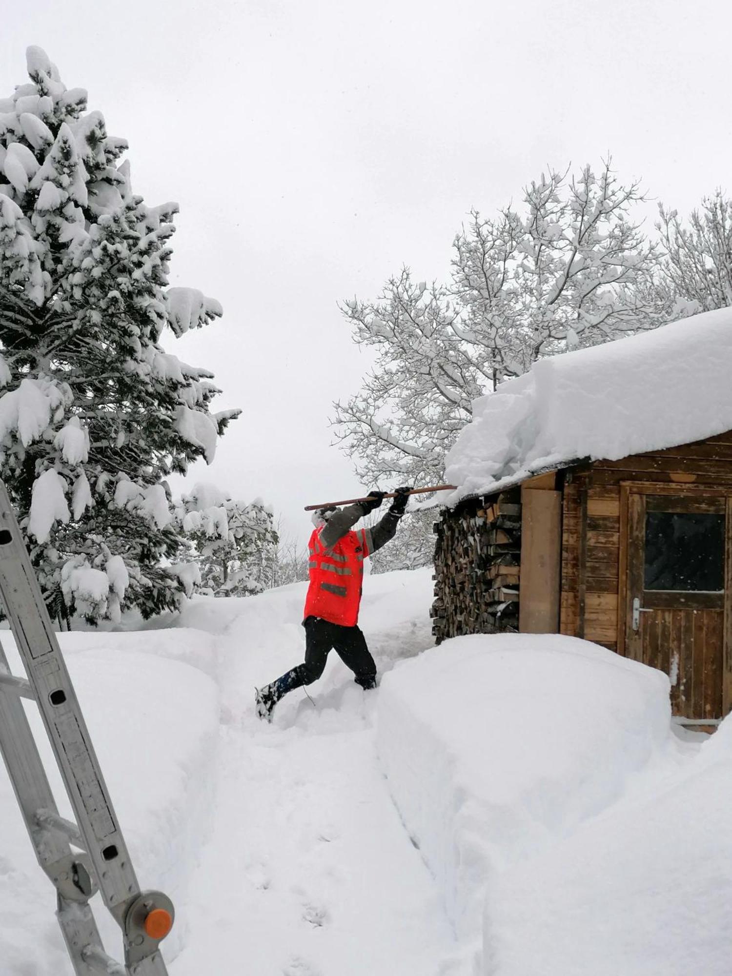 Gemuetliche Fewo Mit Sauna Inmitten Der Berge Meiringen Kültér fotó