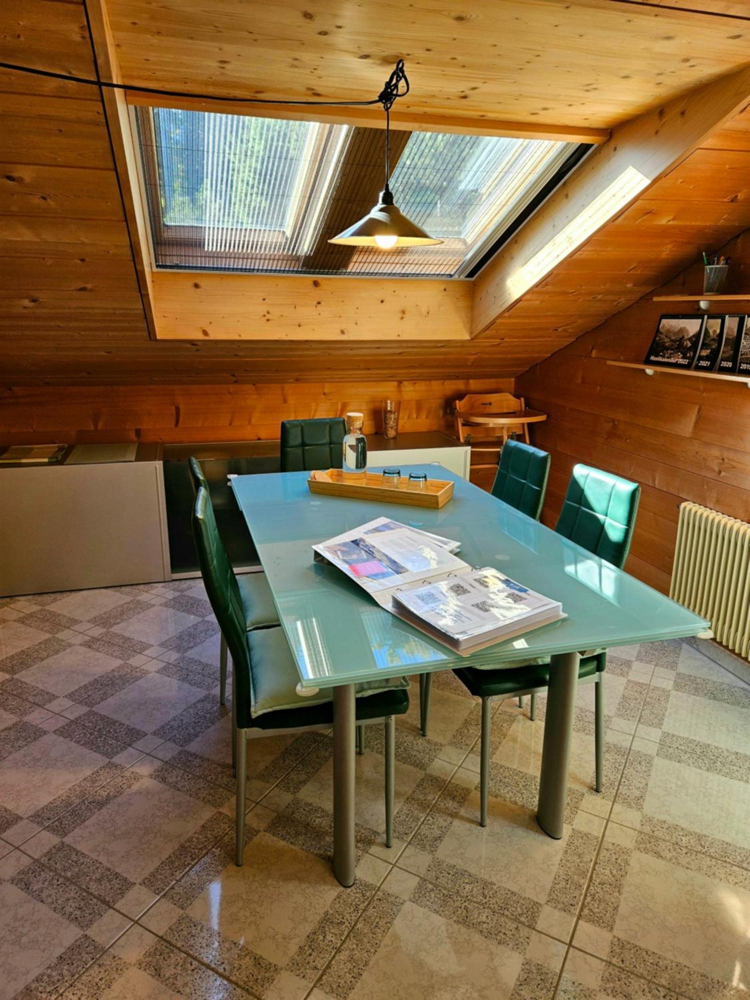Gemuetliche Fewo Mit Sauna Inmitten Der Berge Meiringen Kültér fotó